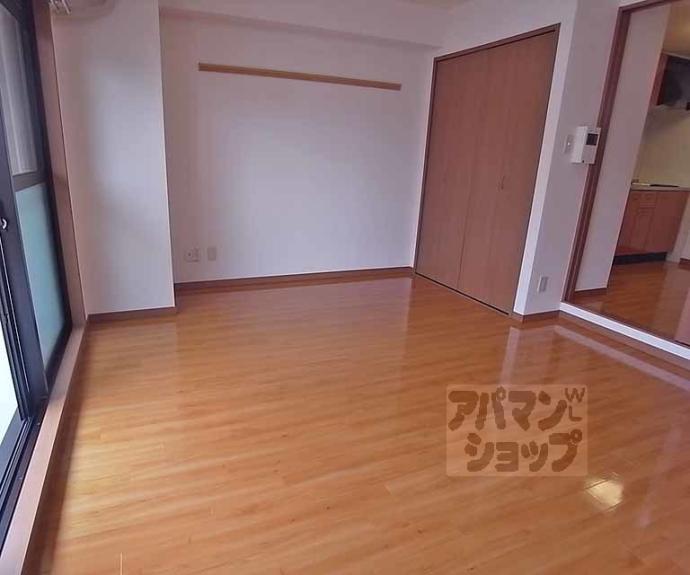 【グランレブリー室町六角】間取