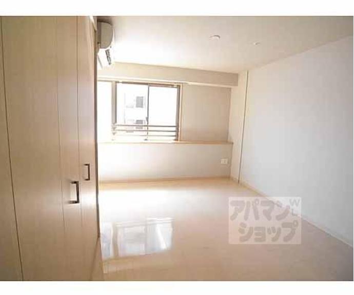 【ライオンズ京都四条烏丸レジデンス】間取