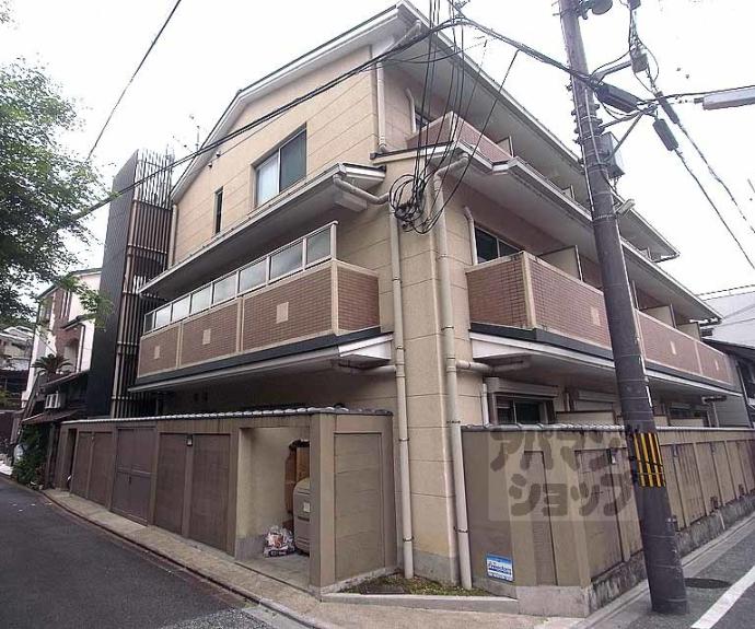 【ファミユ白川】間取