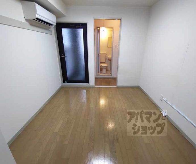 【ステュディオフラット室町】間取