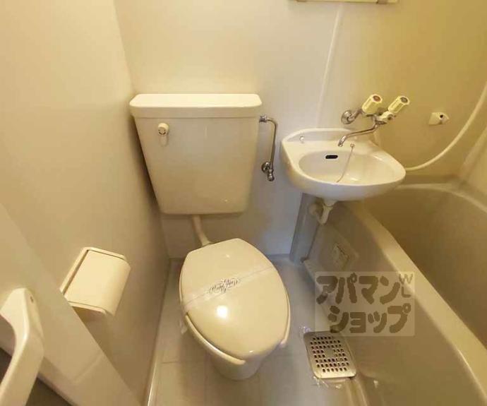 【ステュディオフラット室町】間取