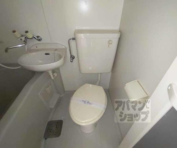 【ステュディオフラット室町】間取