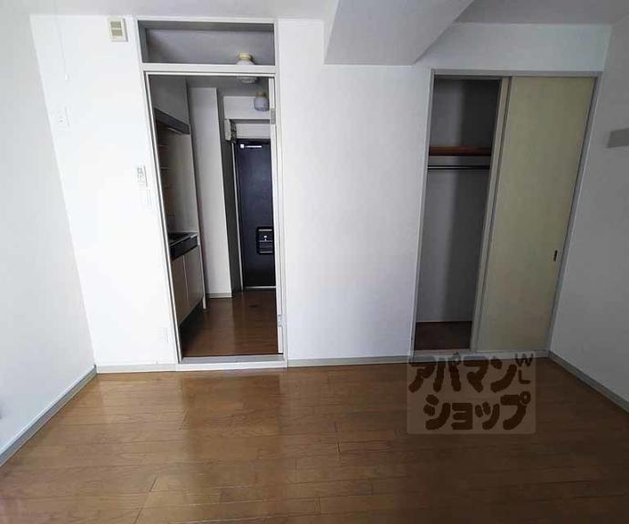 【ステュディオフラット室町】間取