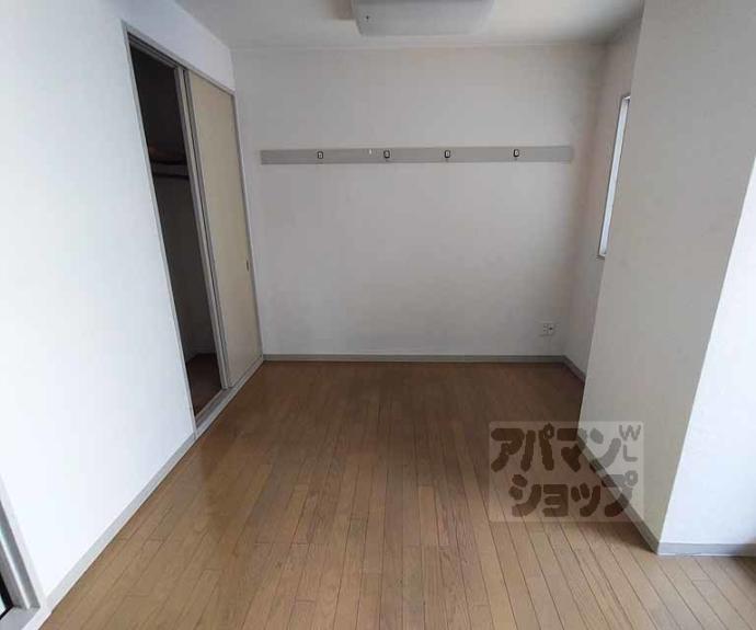 【ステュディオフラット室町】間取