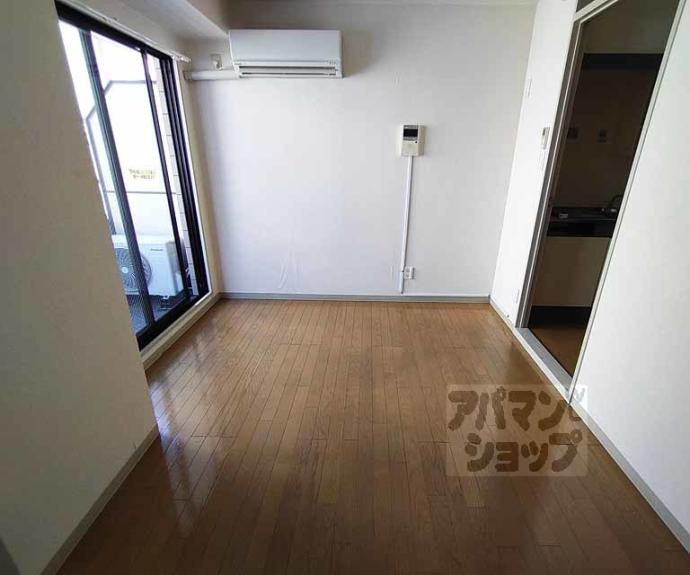 【ステュディオフラット室町】間取