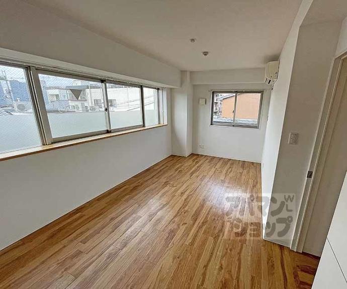 【コモド御所南】間取