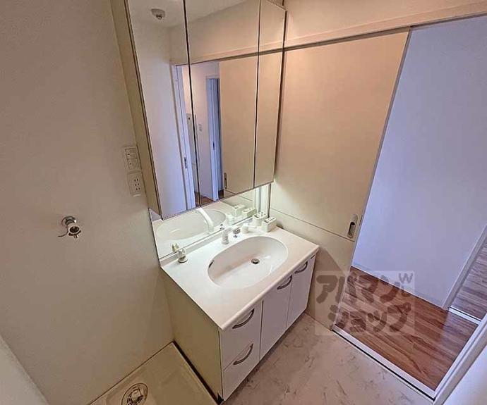 【コモド御所南】間取