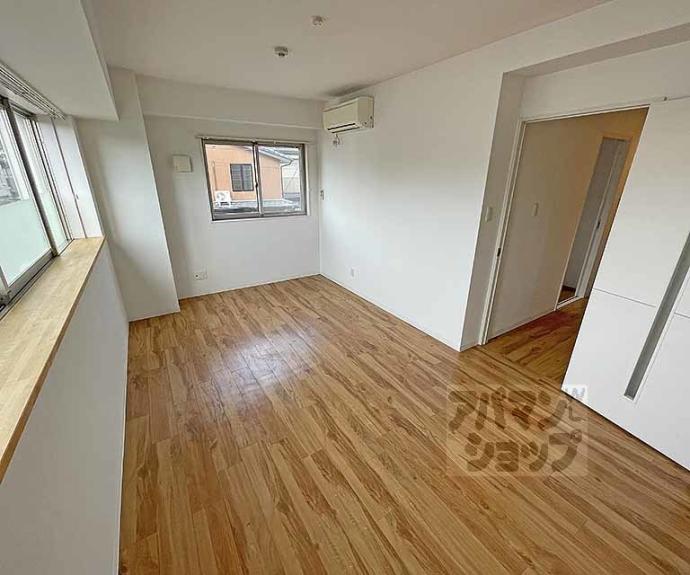 【コモド御所南】間取