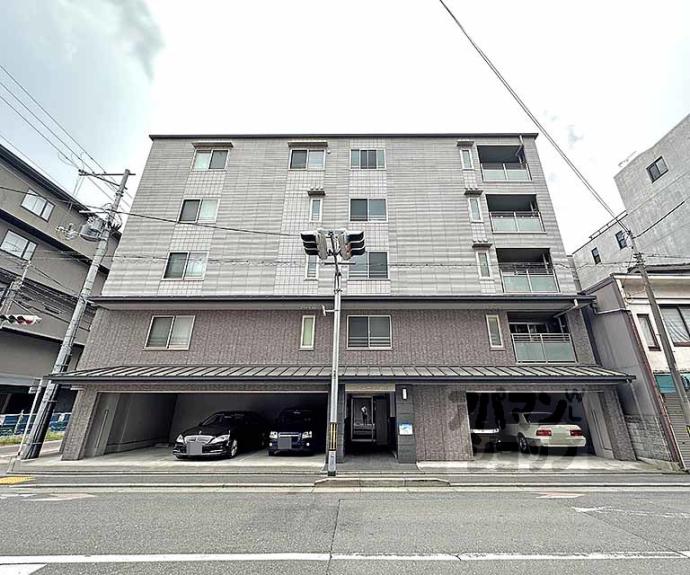 【エターナル高辻】間取