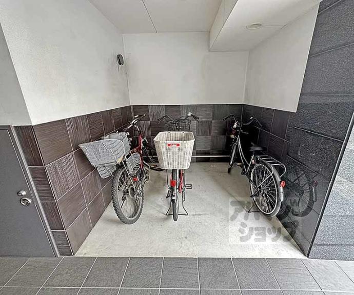 【エターナル高辻】間取