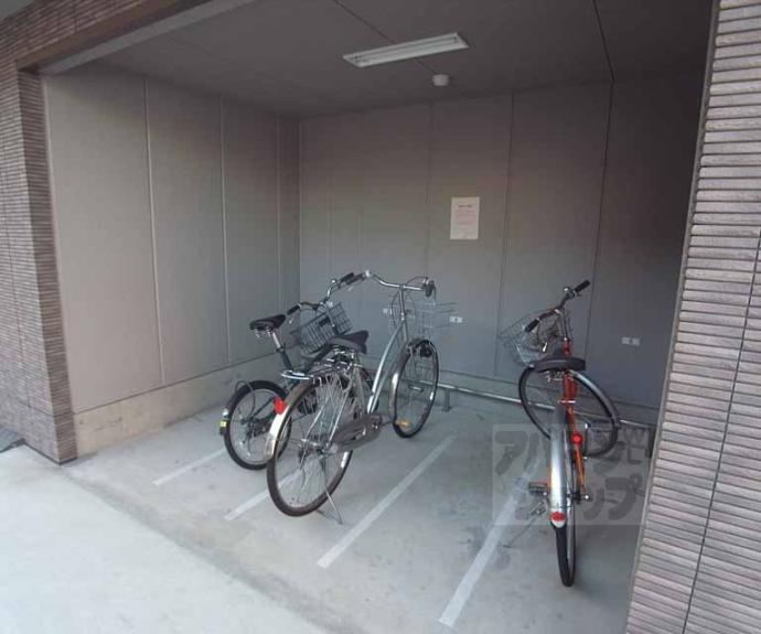 【エターナル高辻】間取