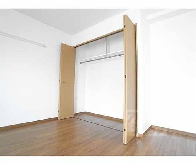 【エターナル高辻】間取