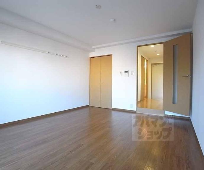 【エターナル高辻】間取