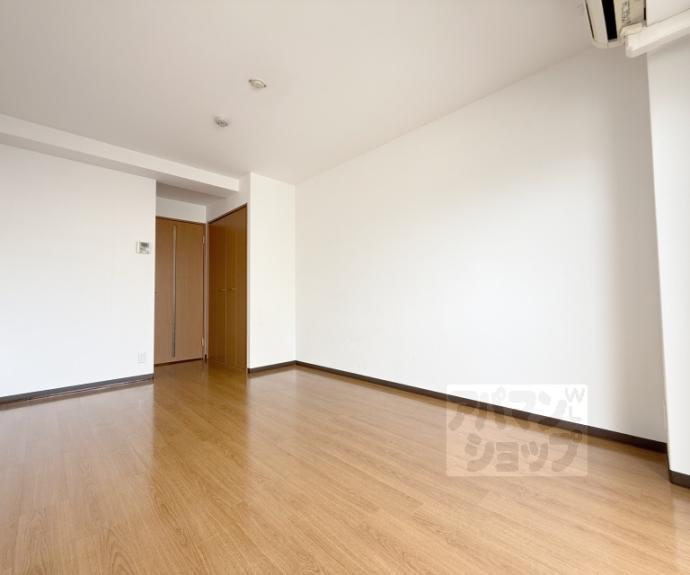 【アドバンス京都烏丸グルーブ】間取