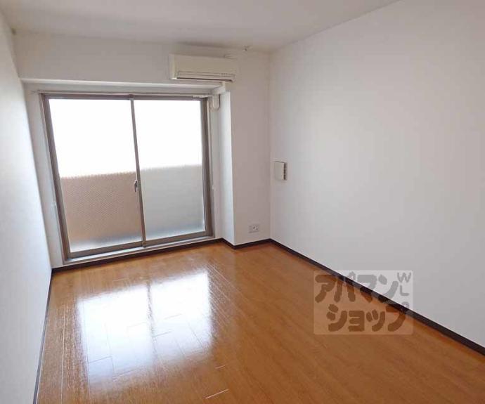 【アドバンス京都烏丸グルーブ】間取