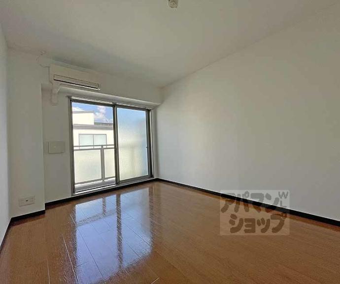 【アドバンス京都烏丸グルーブ】間取