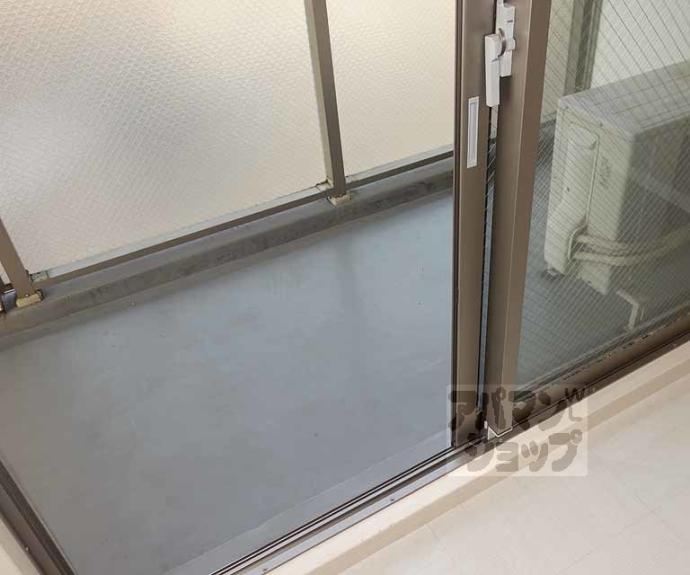 【エリーフラッツ桂南】間取