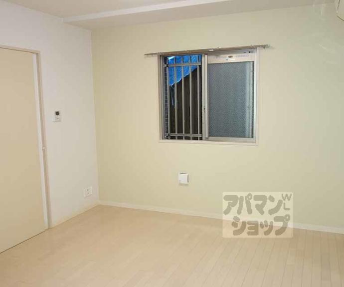 【アンダンテ烏丸七条】間取