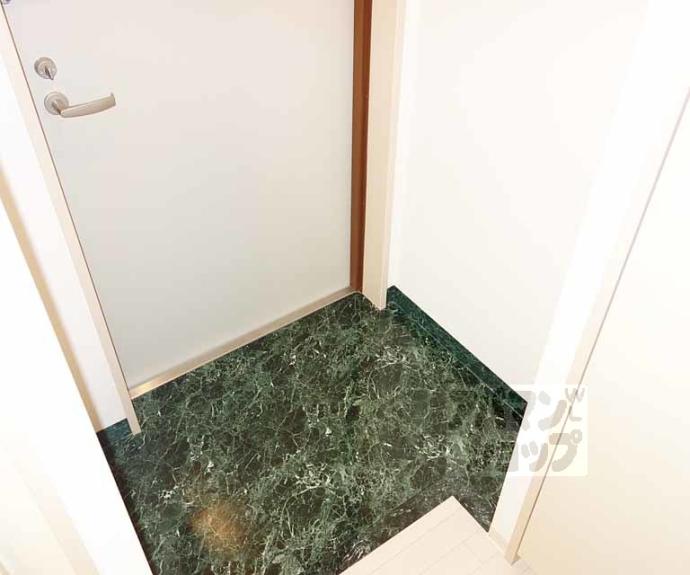 【アンダンテ烏丸七条】間取