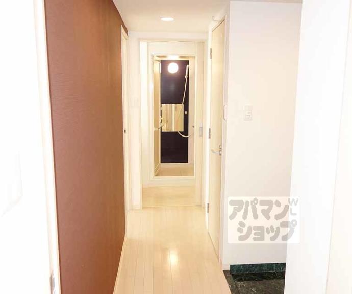 【アンダンテ烏丸七条】間取