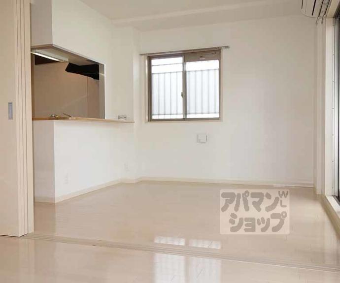 【アンダンテ烏丸七条】間取