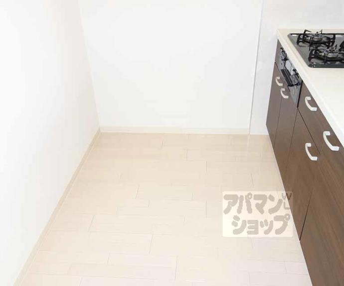 【アンダンテ烏丸七条】間取