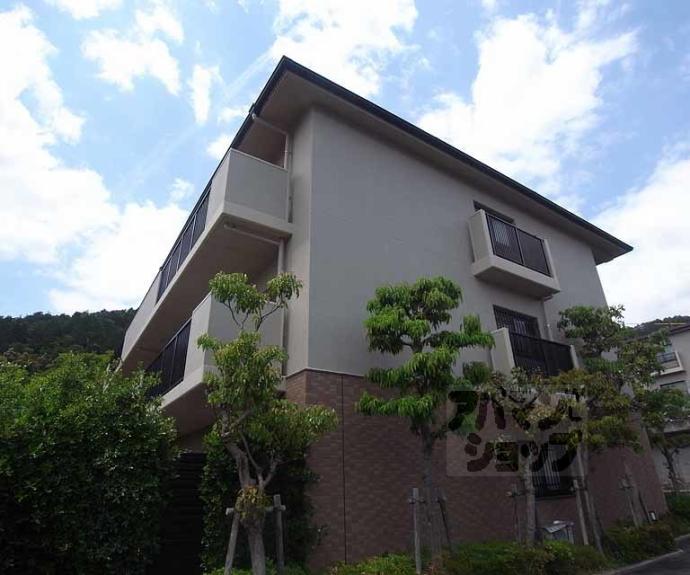 【ハーティス山科御陵A棟】間取
