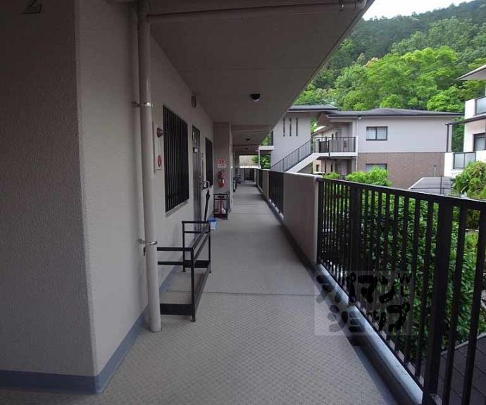 【ハーティス山科御陵A棟】間取