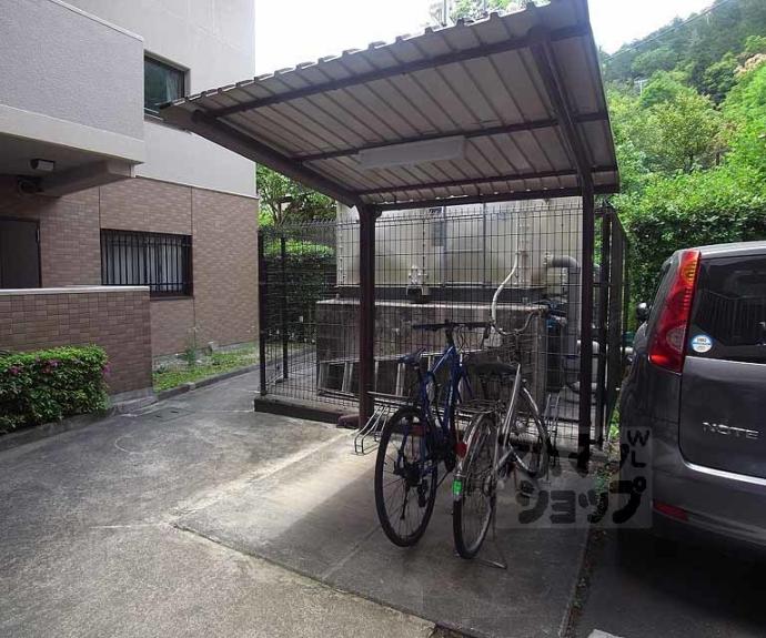 【ハーティス山科御陵A棟】間取