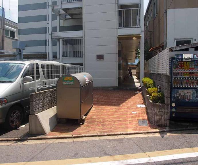 【西大路マンション】間取