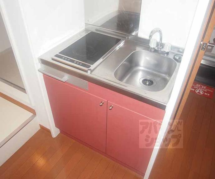 【西大路マンション】間取