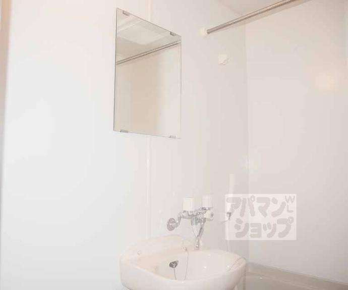 【西大路マンション】間取