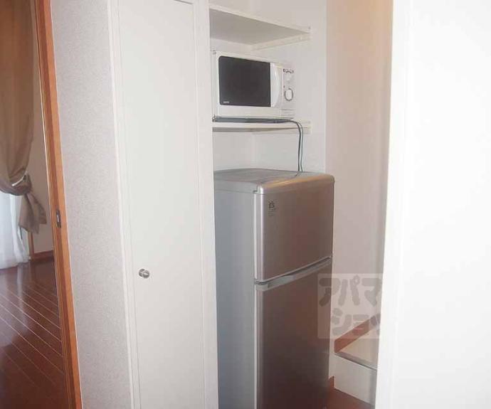 【西大路マンション】間取