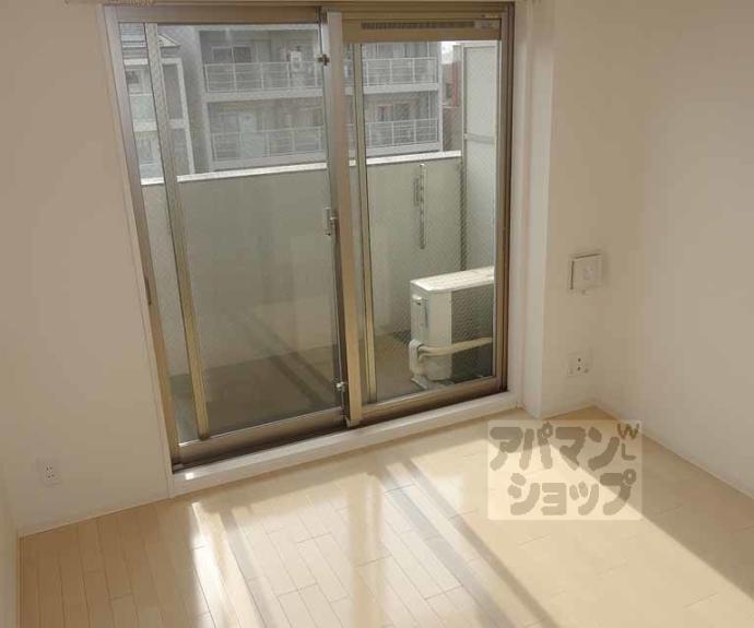 【スワンズ京都七条リベルタ】間取