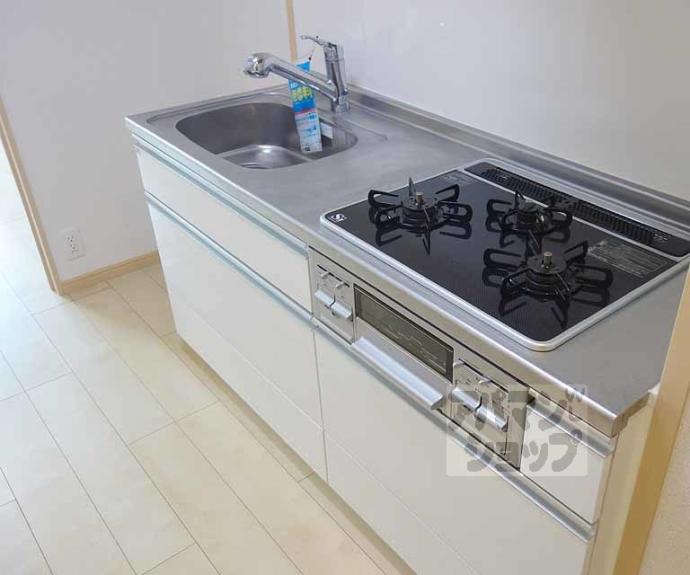 【エテルナ　オクト】間取