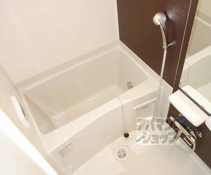 【エテルナ　オクト】間取