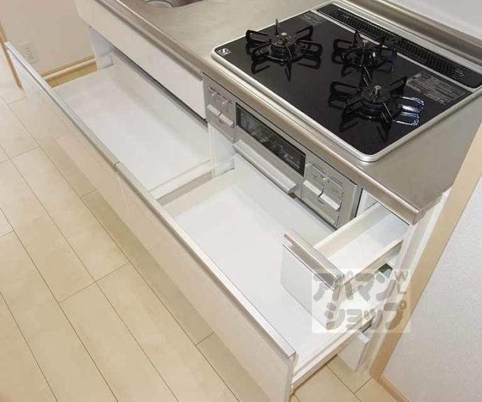 【エテルナ　オクト】間取