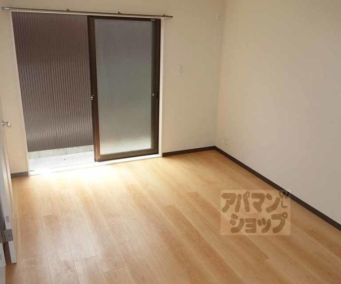 【唐橋芦辺町テラスハウス】