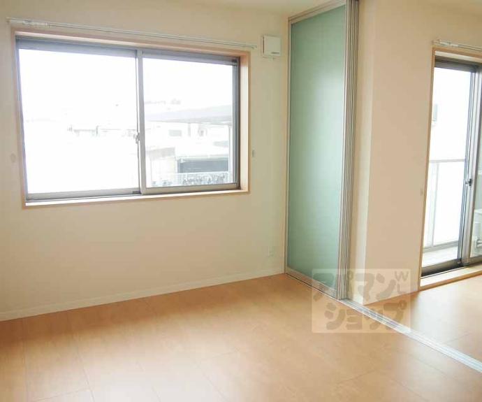 【シャルマン這登】間取