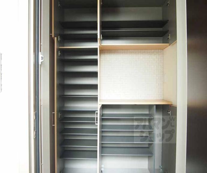 【シャルマン這登】間取