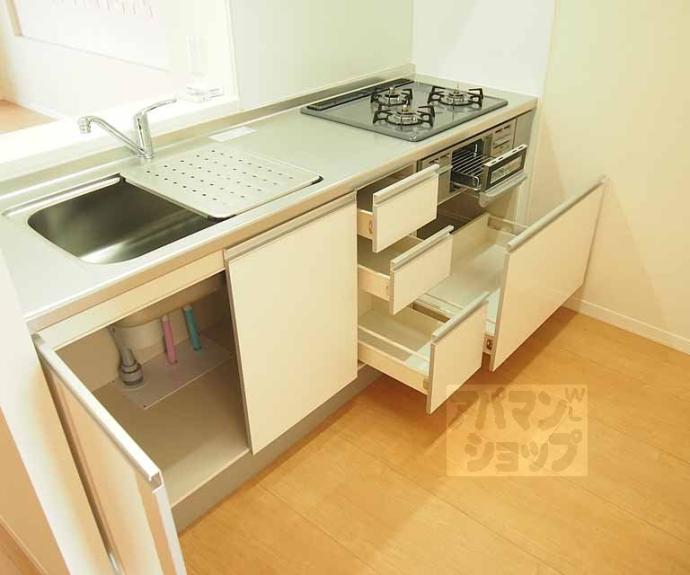 【シャルマン這登】間取