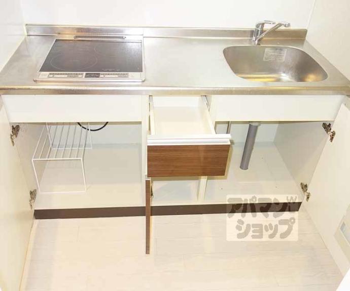 【サンモールコート十条】間取