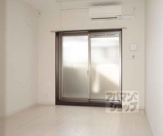 【サンモールコート十条】間取