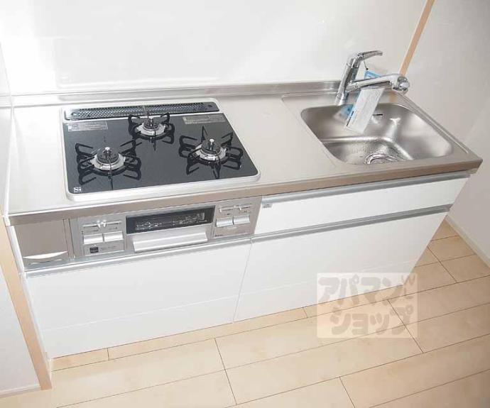 【ブライトマーチ　タナカ】間取