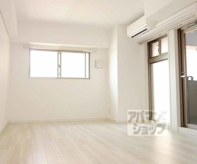 【ルーエ五条堀川】間取