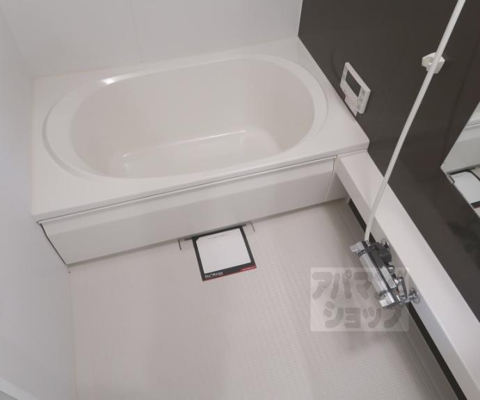 【シャーメゾン西大路】間取