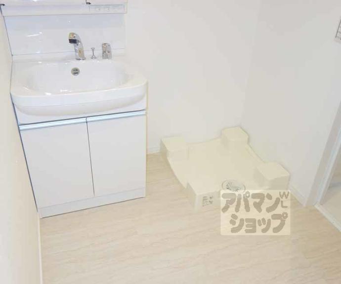 【Ｂｌａｎｃ　Ｎｅｉｇｅ烏丸五条】間取