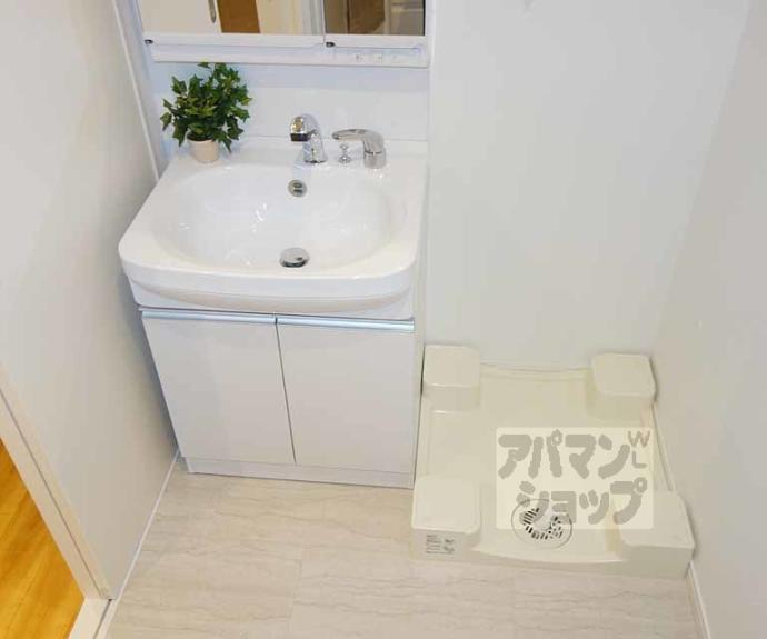 【Ｂｌａｎｃ　Ｎｅｉｇｅ烏丸五条】間取