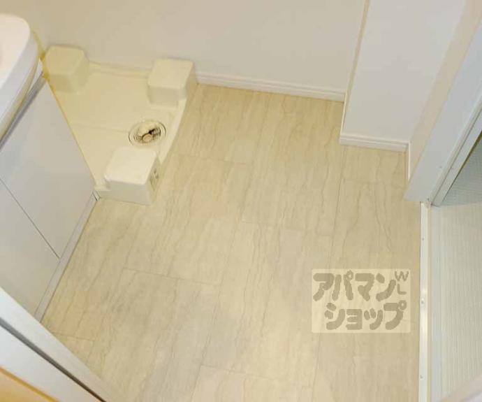 【Ｂｌａｎｃ　Ｎｅｉｇｅ烏丸五条】間取