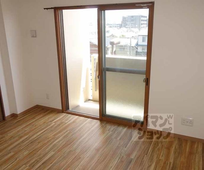 【グランレブリー桂川】間取